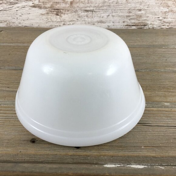 Vintage Federal White Milk Glass Oven Ware Mixing Bowl 7" Double Band F Shield - Picture 7 of 7